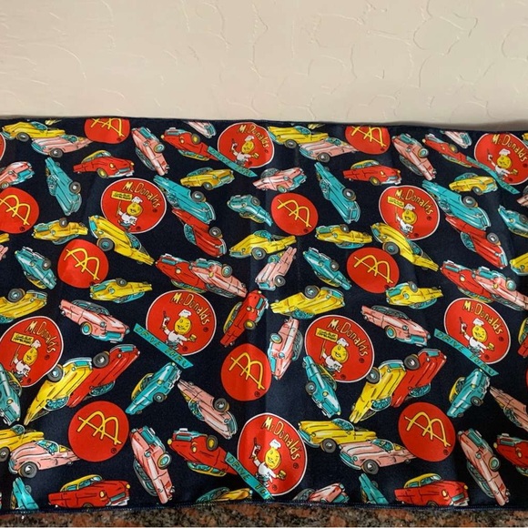 McDonald's X Crest Women's Collectible Speedee Mascot Scarf Drive Thru C… - Picture 3 of 12